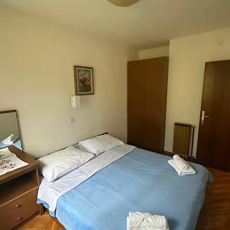 And Roza فندق مبيت وإفطار 2*