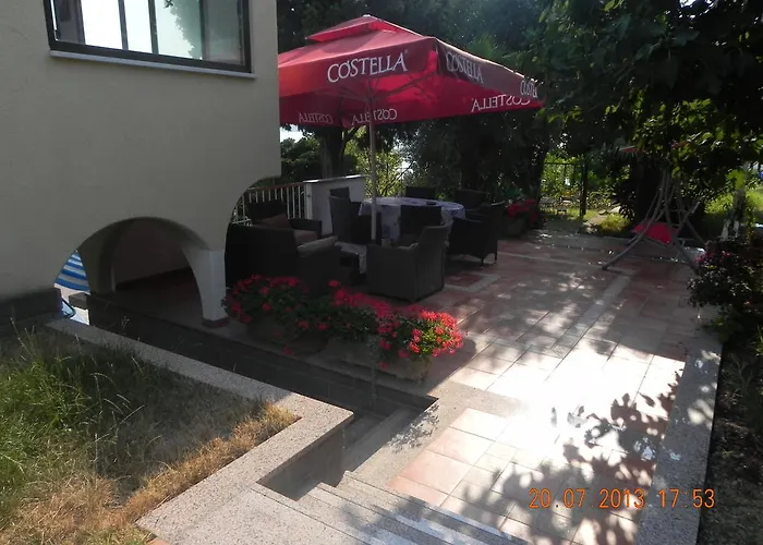 Bed & Breakfast And Roza